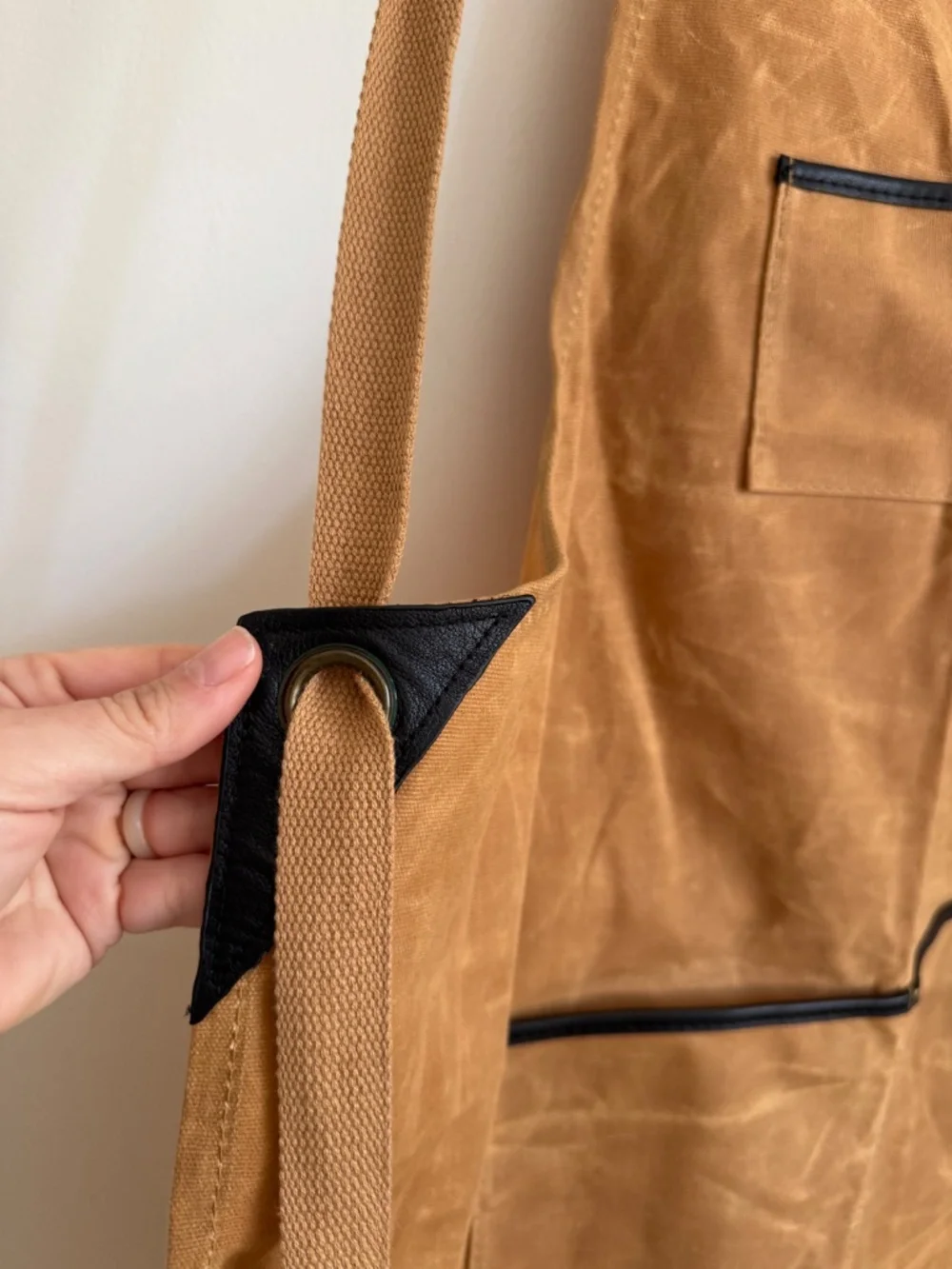 NWT! Crate & Barrel x Shinola Mackinac Waxed Canvas Apron | Tan Leather Trim | S